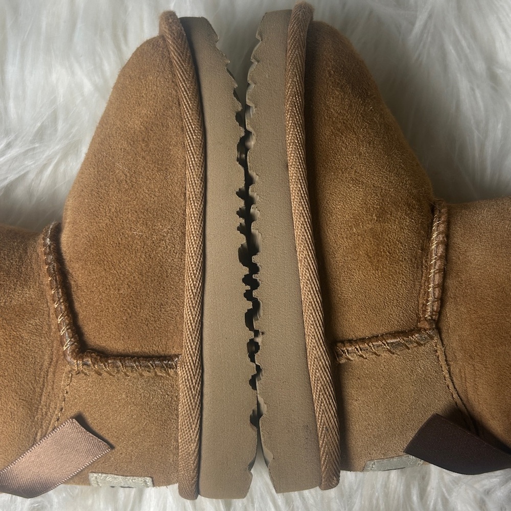 UGG Boots UGG Toddler Girls Kids Bailey Bow II Boots Size 6 Chestnut UGG Booties - Picture 15 of 16